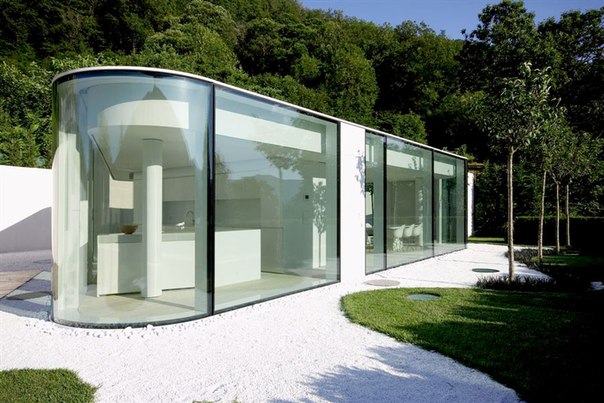 Стеклянный павильон Lake Lugano House